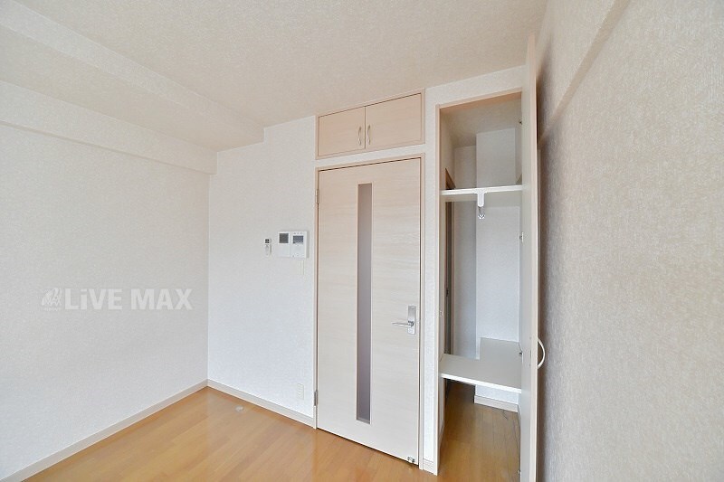 サヴォイザ・パームストリートの物件内観写真