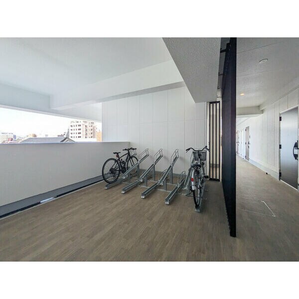 YAKUIN SQUAREの物件内観写真