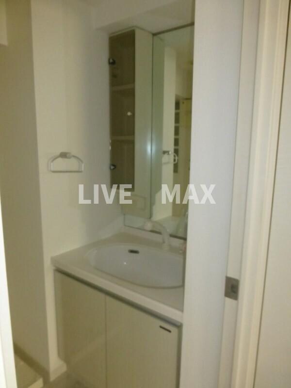 レジディア三越前の物件内観写真