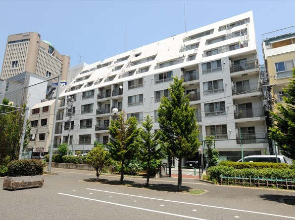 カスタリアお茶の水の物件外観写真