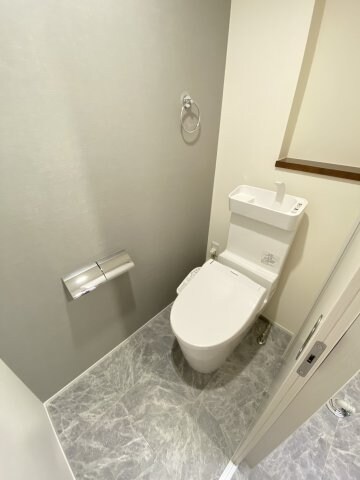 フラッツ平河町（TOKYO ZERO EMISSION HOUSE）の物件内観写真