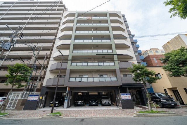 ウインステージ大博通りの物件外観写真