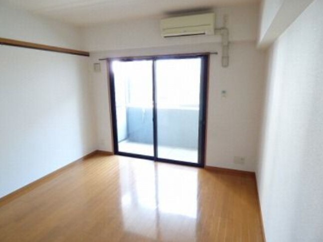 ピュアドーム箱崎ステーションの物件内観写真