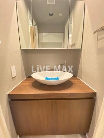 レジディア神田の物件内観写真