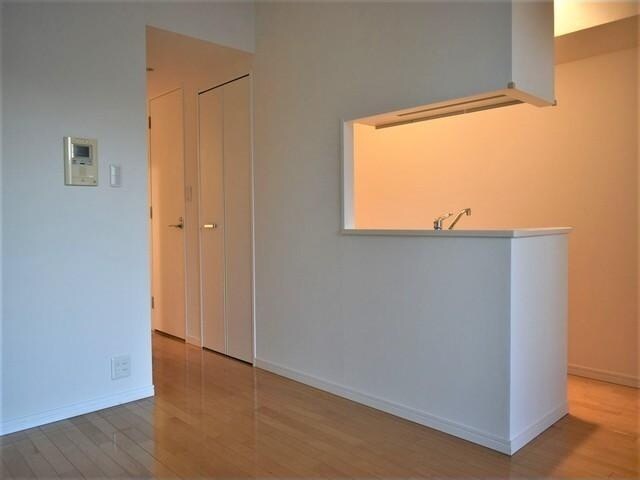 ルクレ新川レジデンスの物件内観写真