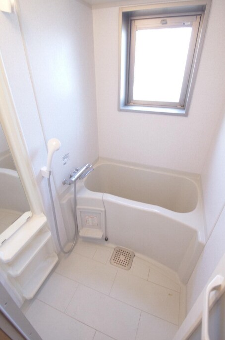 エステート・モア・シャトー薬院の物件内観写真