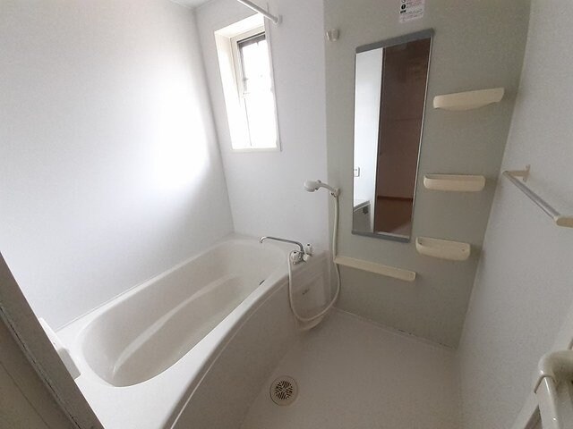 ドルフ・アカネＢの物件内観写真