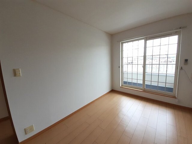 ドルフ・アカネＢの物件内観写真