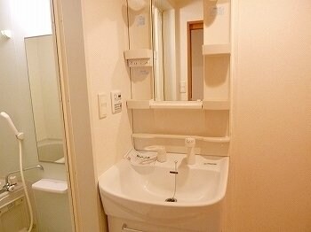 アラモアナの物件内観写真