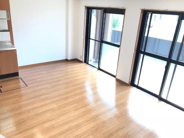 アベニール細江の物件内観写真