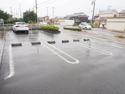 サニーレジデンスの物件外観写真