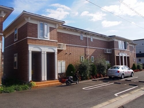 マン　ウンド　フラウ　Ｂの物件外観写真