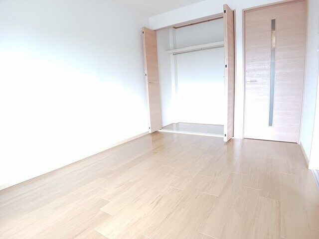 レジデンス英賀保の物件内観写真