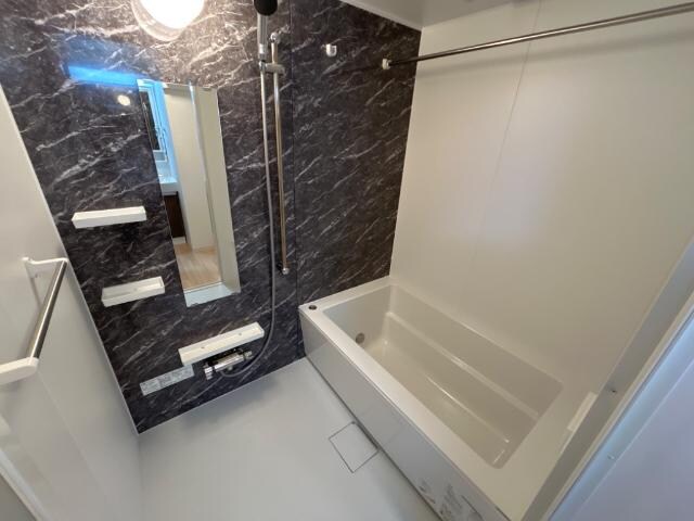 コントレイル糸引の物件内観写真