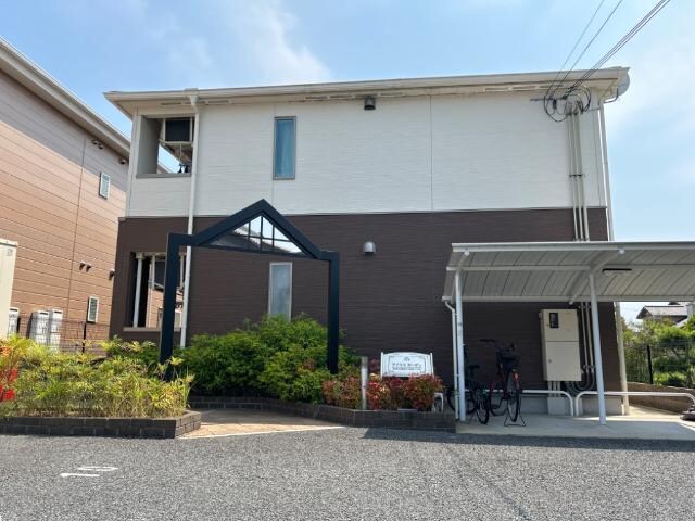 アイリス　ガーデンの物件外観写真