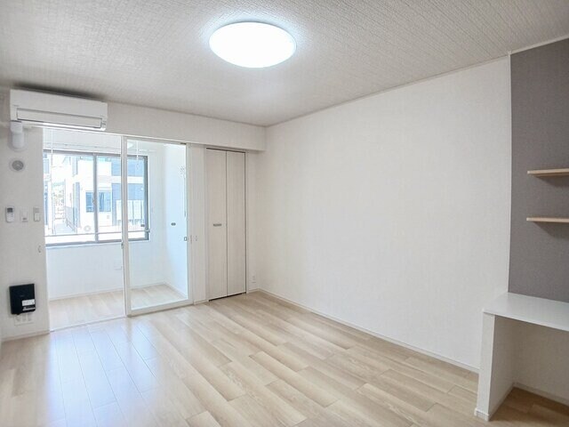 フロレゾンⅠの物件内観写真