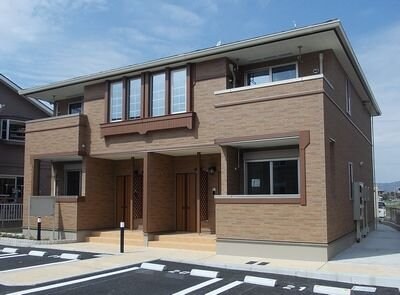 グランチャレットⅢの物件外観写真