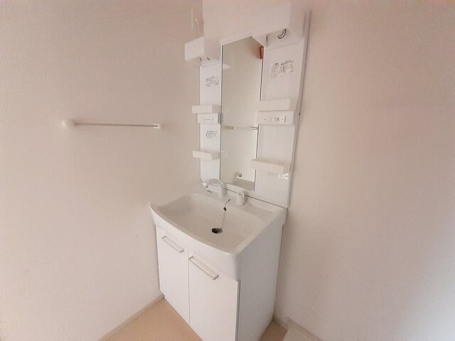 ホワイトローズの物件内観写真