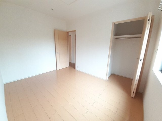 ホワイトローズの物件内観写真