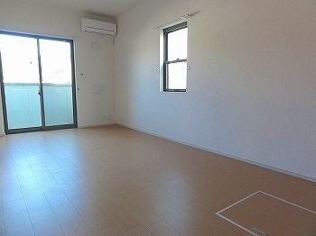 ホワイトローズの物件内観写真