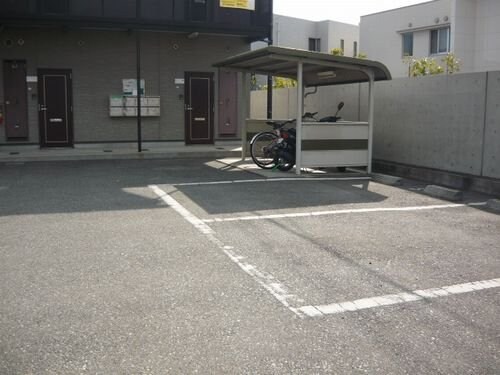 プレッソ新在家の物件外観写真