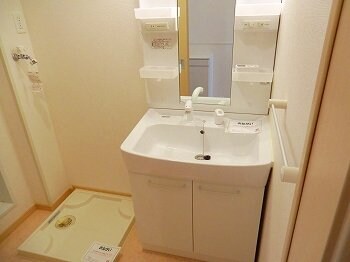 リジュール南条の物件内観写真