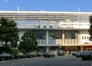 イースト・フィオーレの物件外観写真