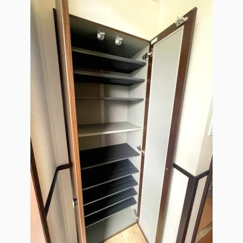 丸萬三番館の物件内観写真