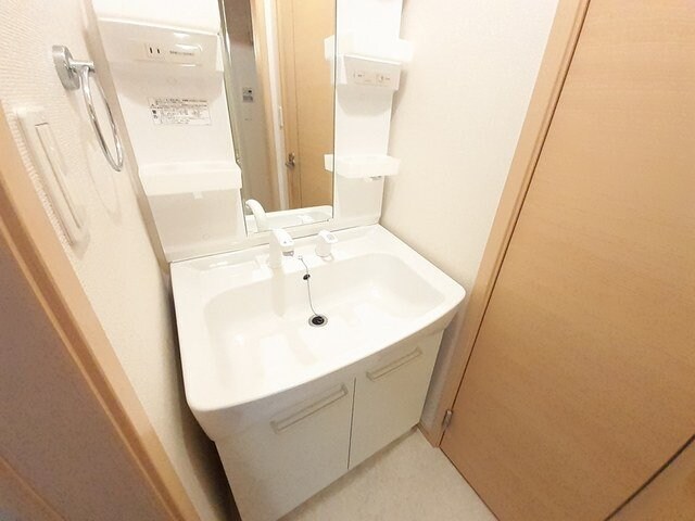 ノイ・フリーデＢの物件内観写真