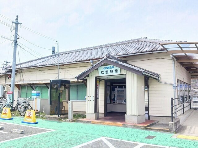 サングレイスＡの物件外観写真