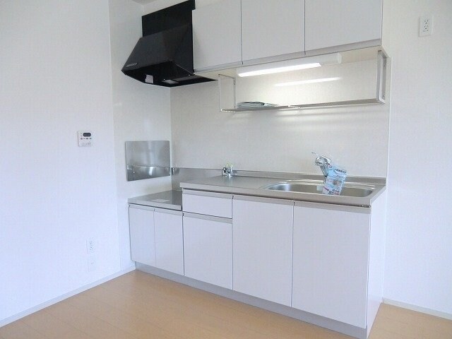 ネオ・エスト　オーブＡの物件内観写真