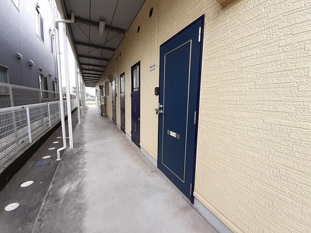 フラッツネオシティーの物件外観写真