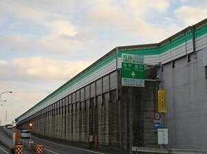 ウエスト　ウッド　アベニューの物件外観写真