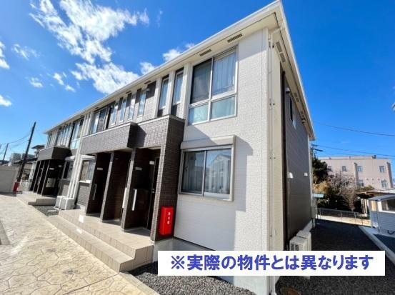 クローバーエイトの物件外観写真