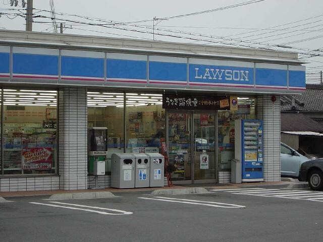 クローバーエイトの物件外観写真