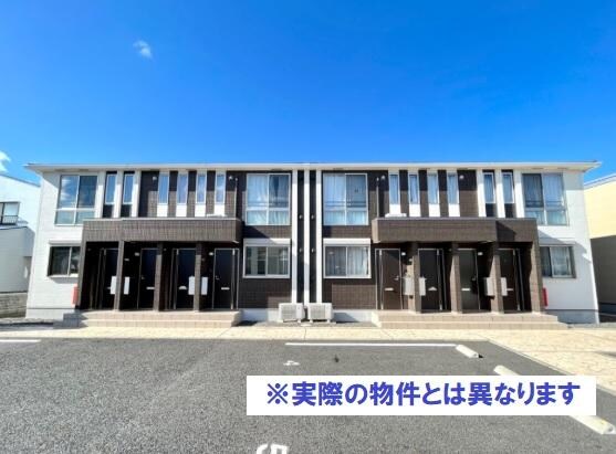 クローバーエイトの物件外観写真