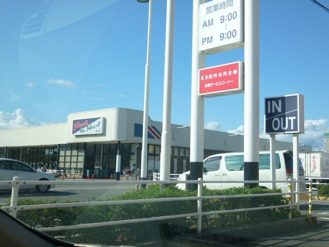 クローバーエイトの物件外観写真