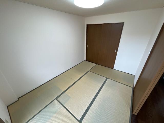 アムールエバーハイツの物件内観写真