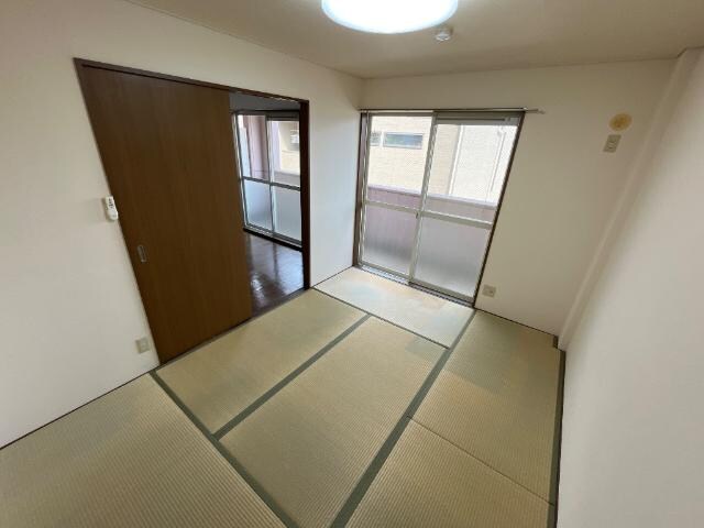 アムールエバーハイツの物件内観写真