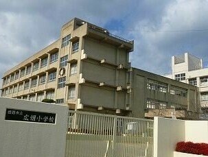 アンソレイエの物件外観写真