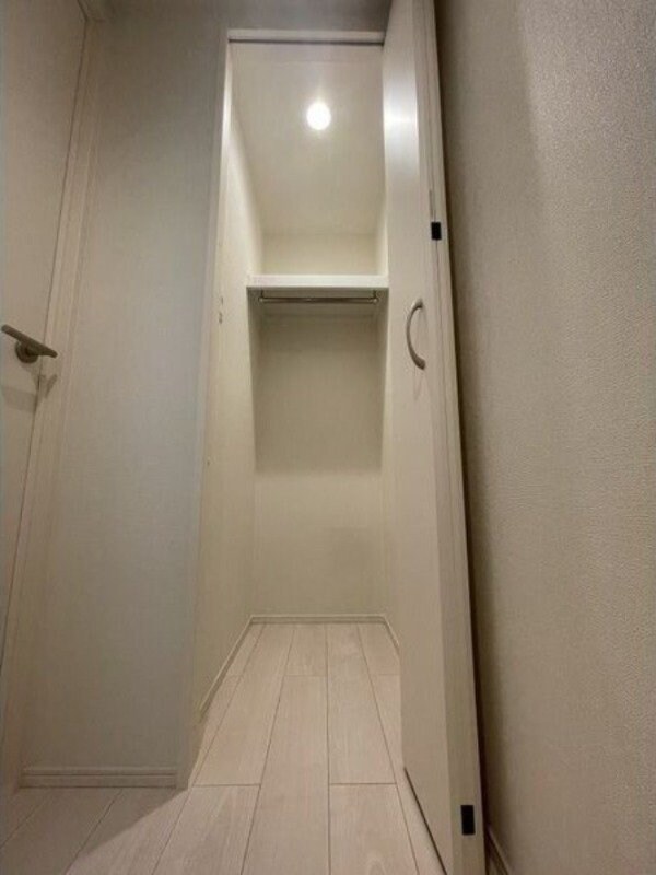 伏見稲荷駅 徒歩4分 1階の物件内観写真