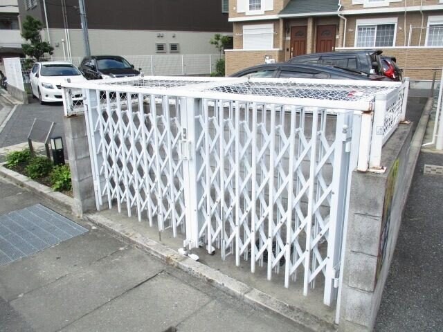 忍ケ丘駅 徒歩5分 2階の物件外観写真