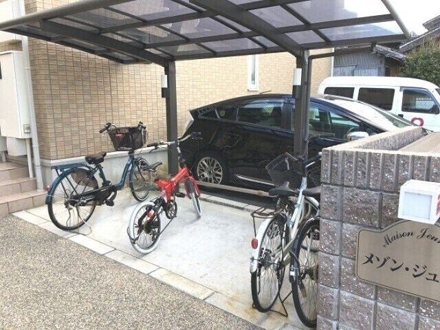 メゾンジュネスⅡの物件外観写真