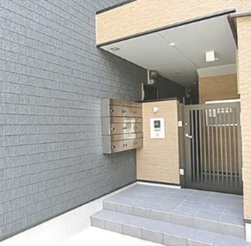 八戸ノ里駅 徒歩3分 3階の物件外観写真