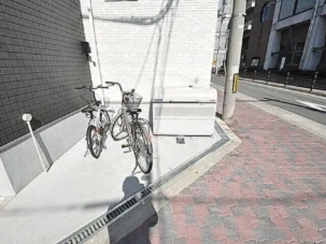 緑橋駅 徒歩5分 1階の物件外観写真