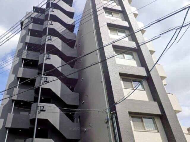 モダンアパートメント江坂町の物件外観写真