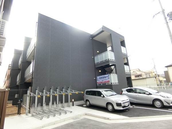 リブリ・摂津庄屋の物件外観写真