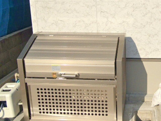 野崎駅 徒歩3分 1階の物件外観写真