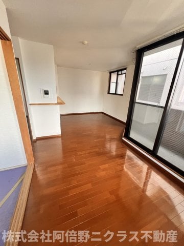 ショワジール長居公園の物件内観写真