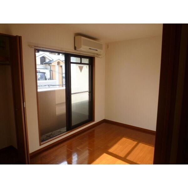 ショワジール長居公園の物件内観写真